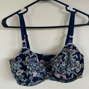 Victoria’s Secret Floral Lace Bra
